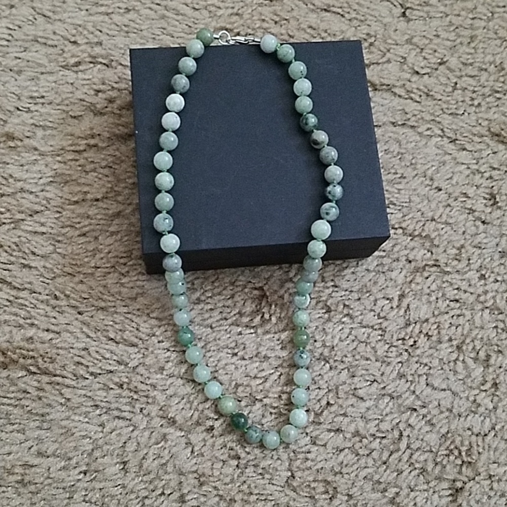 Authentic Jade necklace - Picture 3 of 6